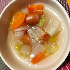 クリスマスに✨ごろごろソーセージと白菜のスープ